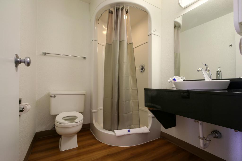 Motel 6 Wells Zewnętrze zdjęcie