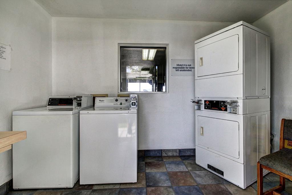 Motel 6 Wells Zewnętrze zdjęcie