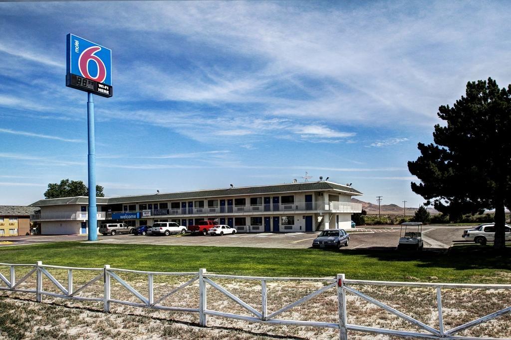Motel 6 Wells Zewnętrze zdjęcie